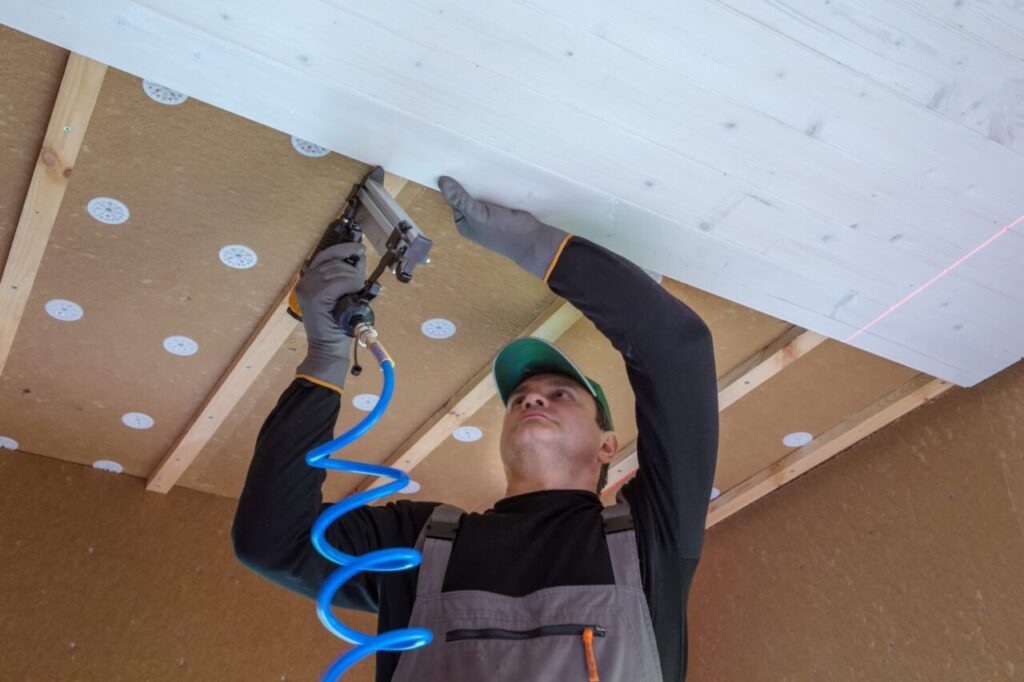 Isolamento acustico del soffitto in una casa a schiera: quale soluzione scegliere?
